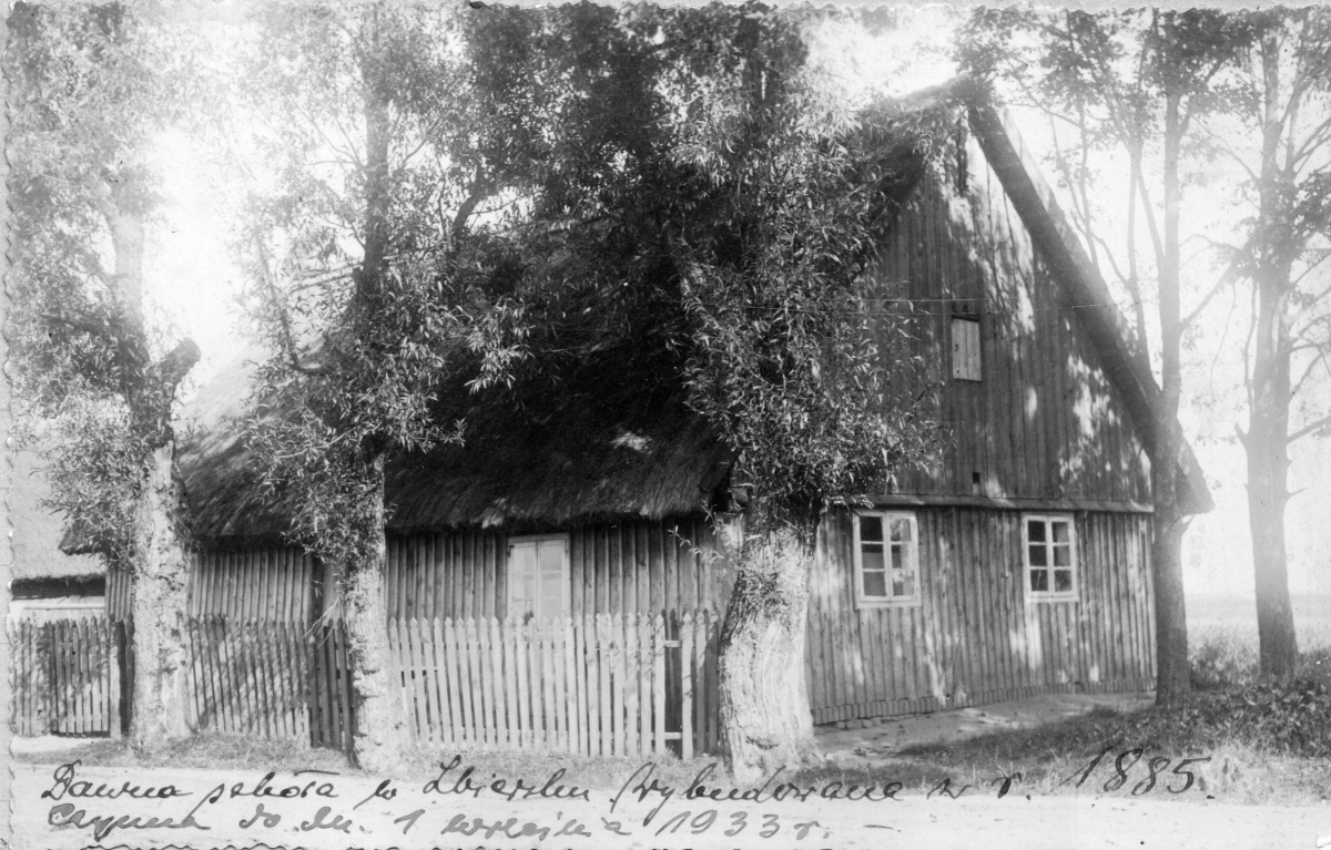 Budynek szkoły w Zbiersku działającej w latach 1885-1932